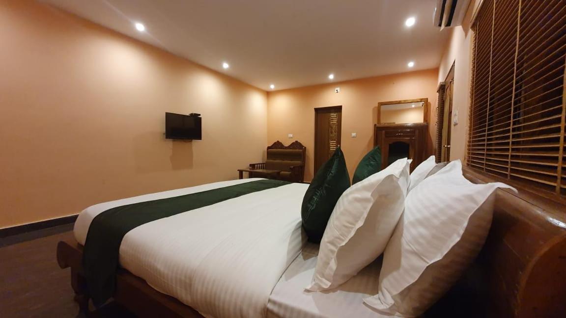 Elephant Valley Resort Pulpally מראה חיצוני תמונה